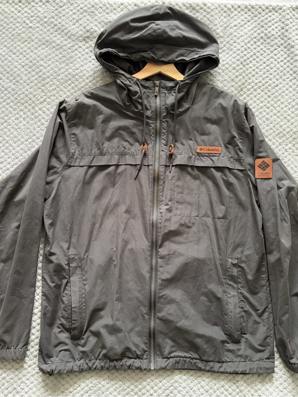 Columbia Men's Dark Gray Hooded Rain Shell with Brown Accents